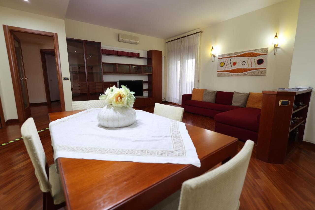 דירות נאפולי Casa Diocleziano מראה חיצוני תמונה